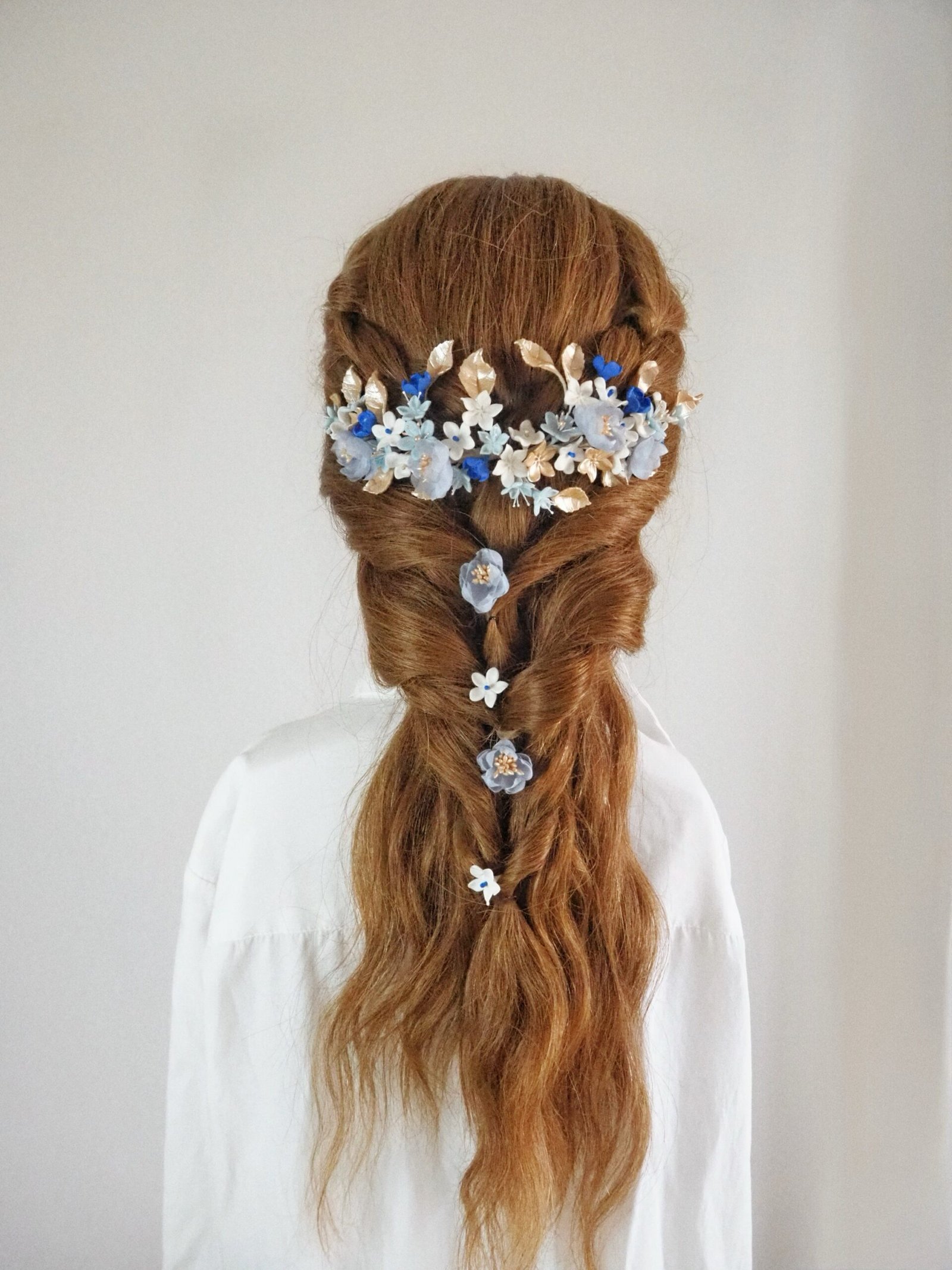 Tocado Flores Seda Azul Empolvado - Imagen 4