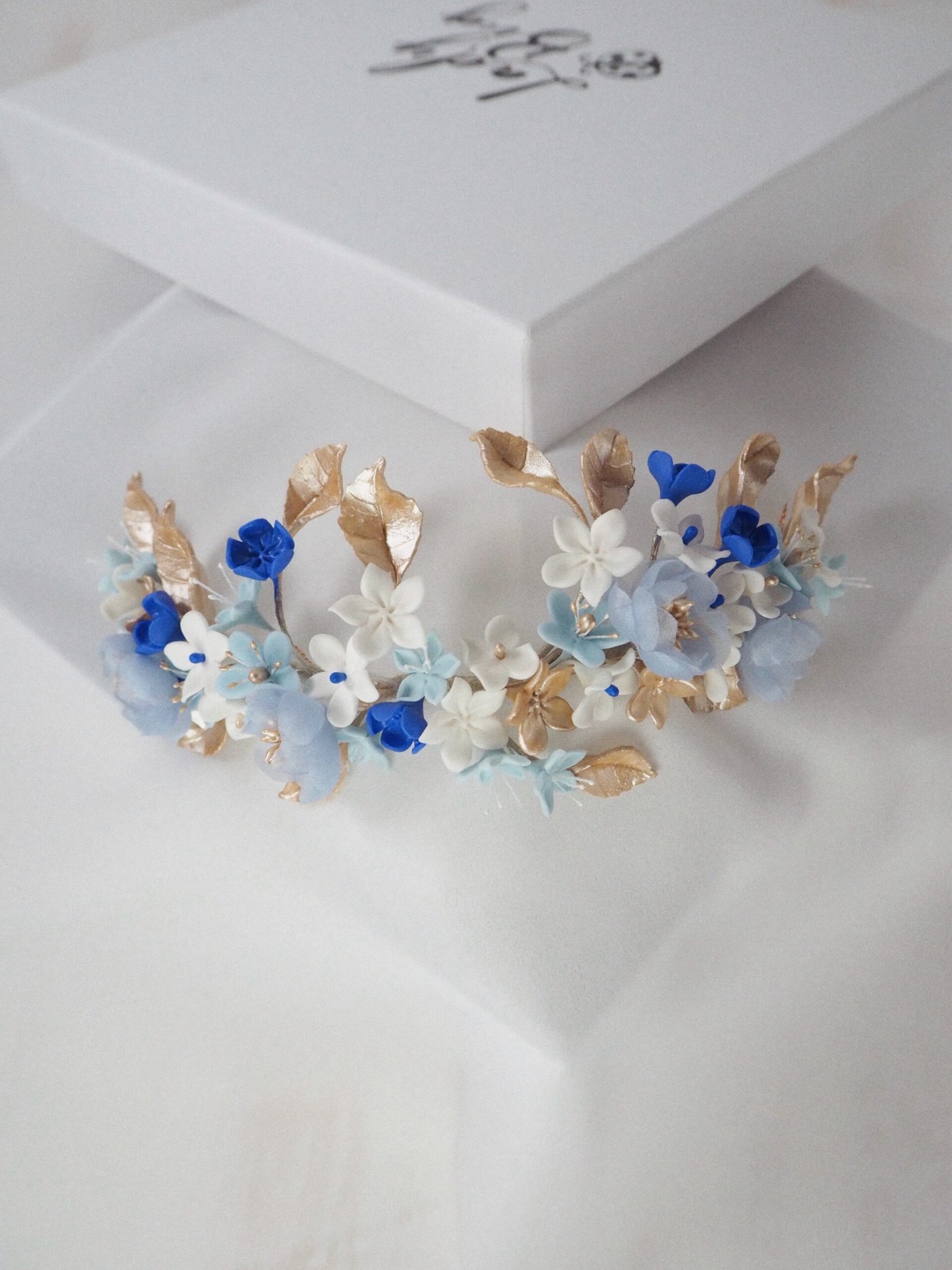 Tocado Flores Seda Azul Empolvado - Imagen 2