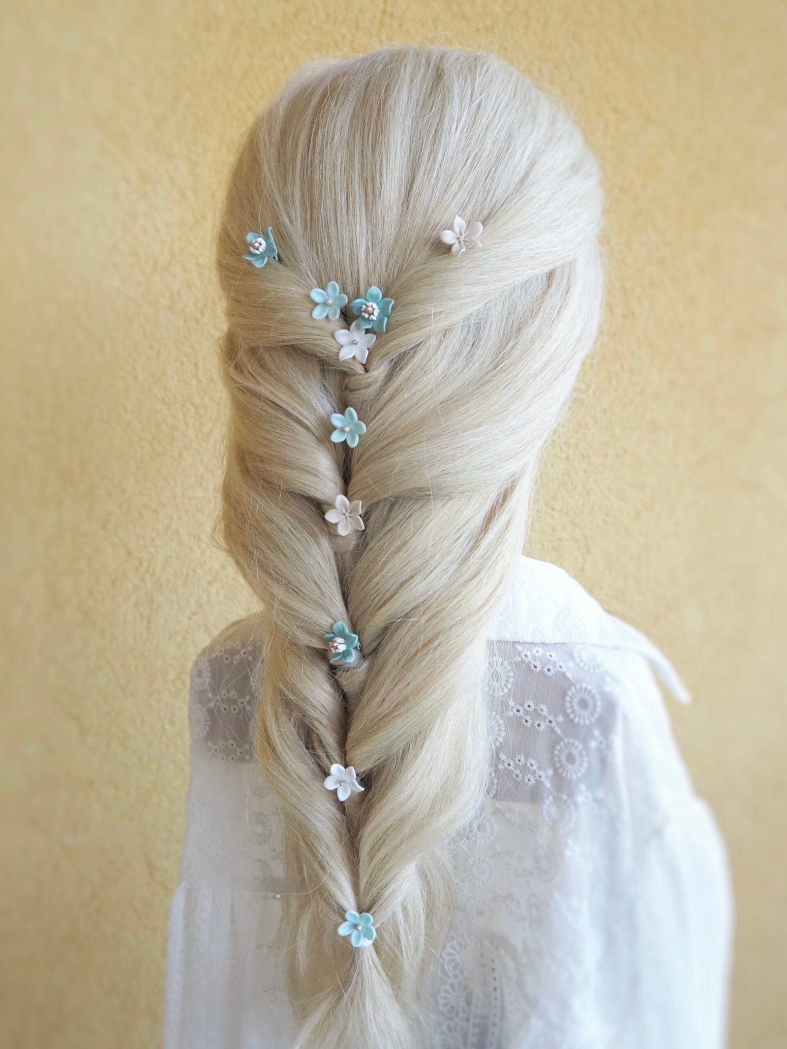 Pack de Horquillas Flores de Porcelana Verde Empolvado. - Imagen 3